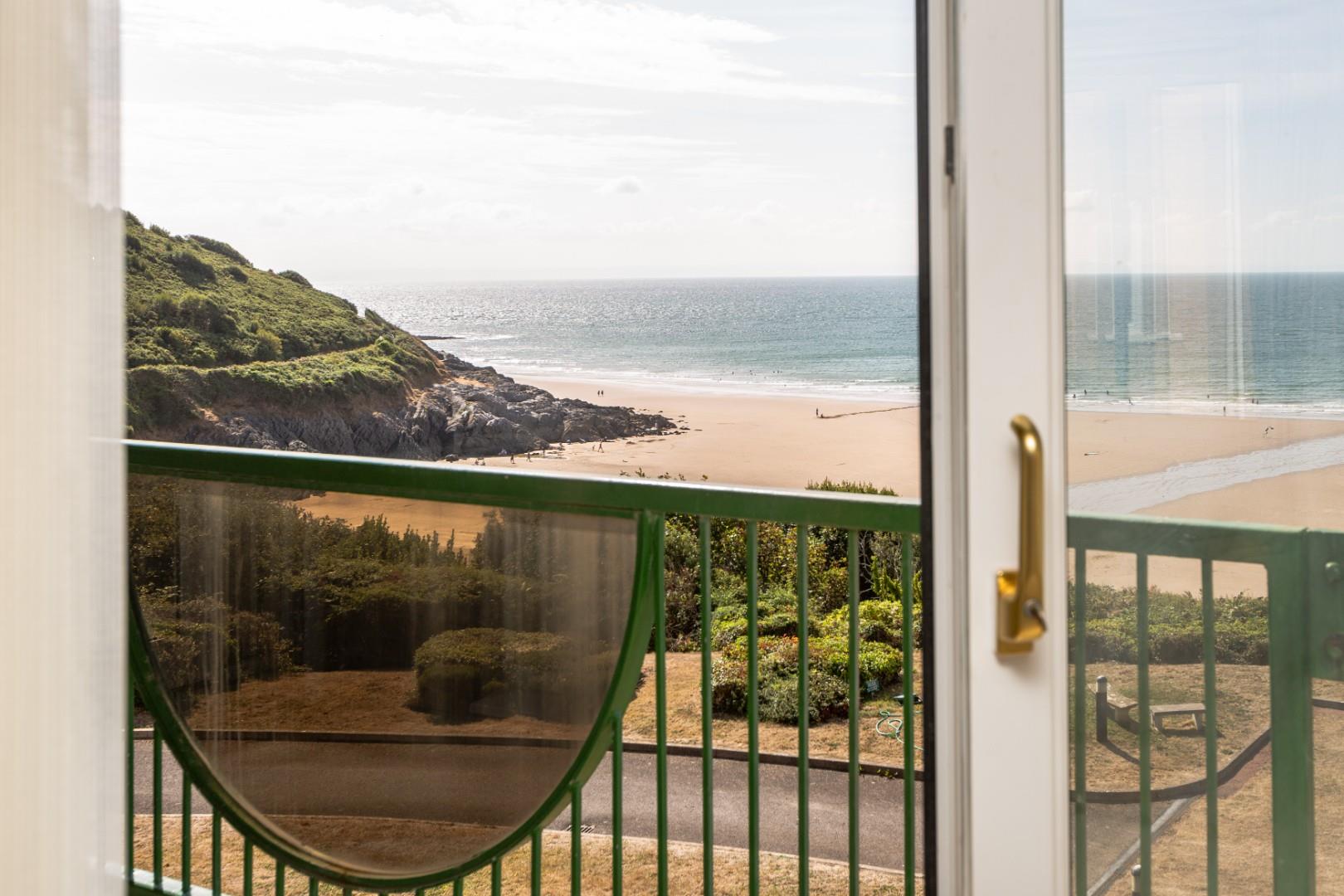 Caswell Bay Court, Caswell Road, Caswell, Swansea, SA3 4RY